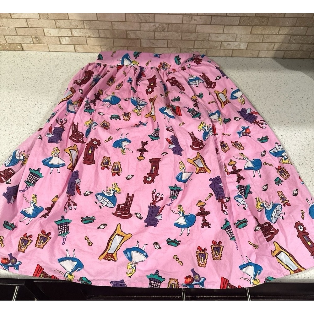 Disney Women's Alice in Wonderland‎ Printed Midi Skirt Sz xs #112